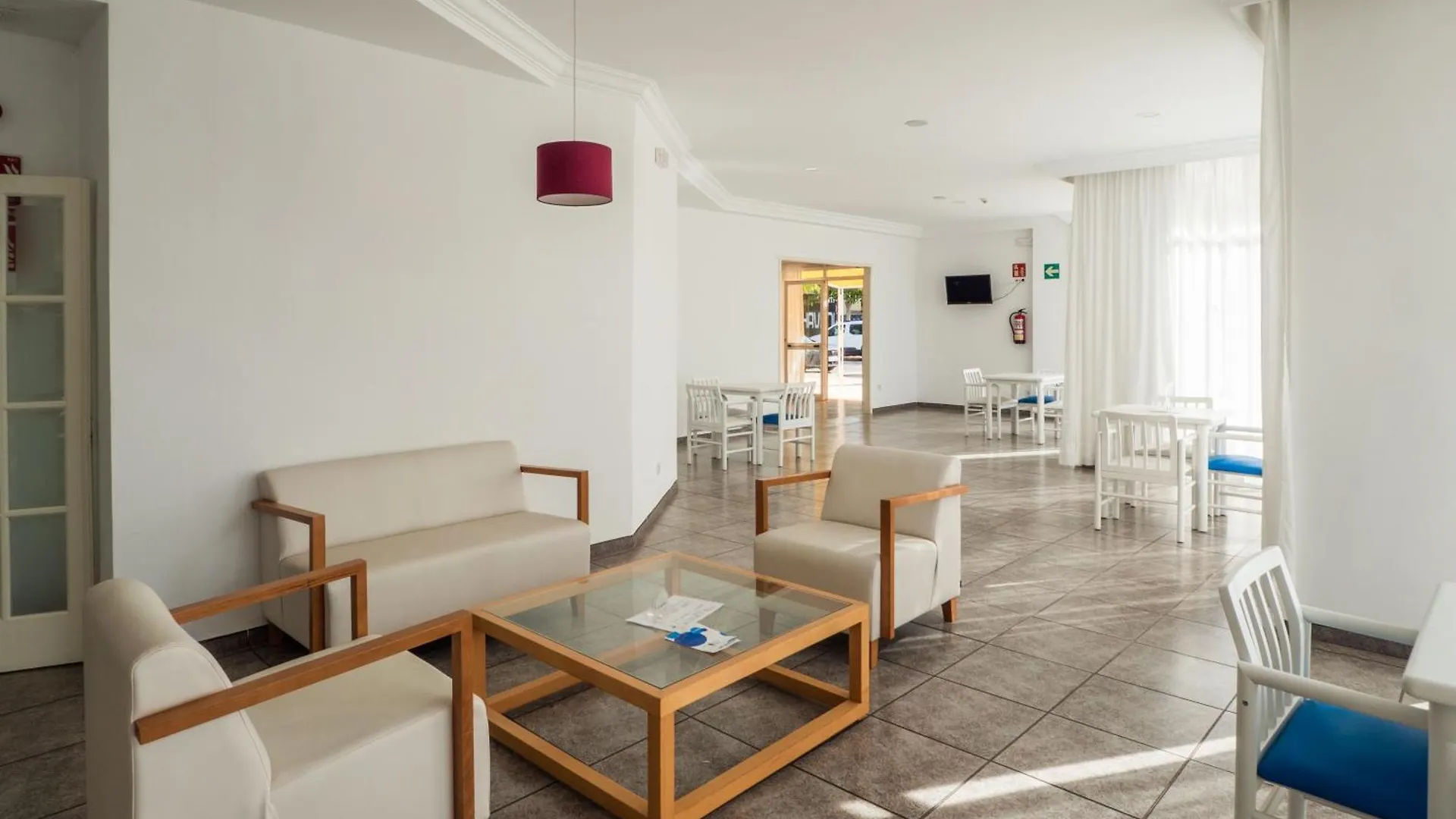 Apartahotel Apartamentos La Santa Maria Cala Millor