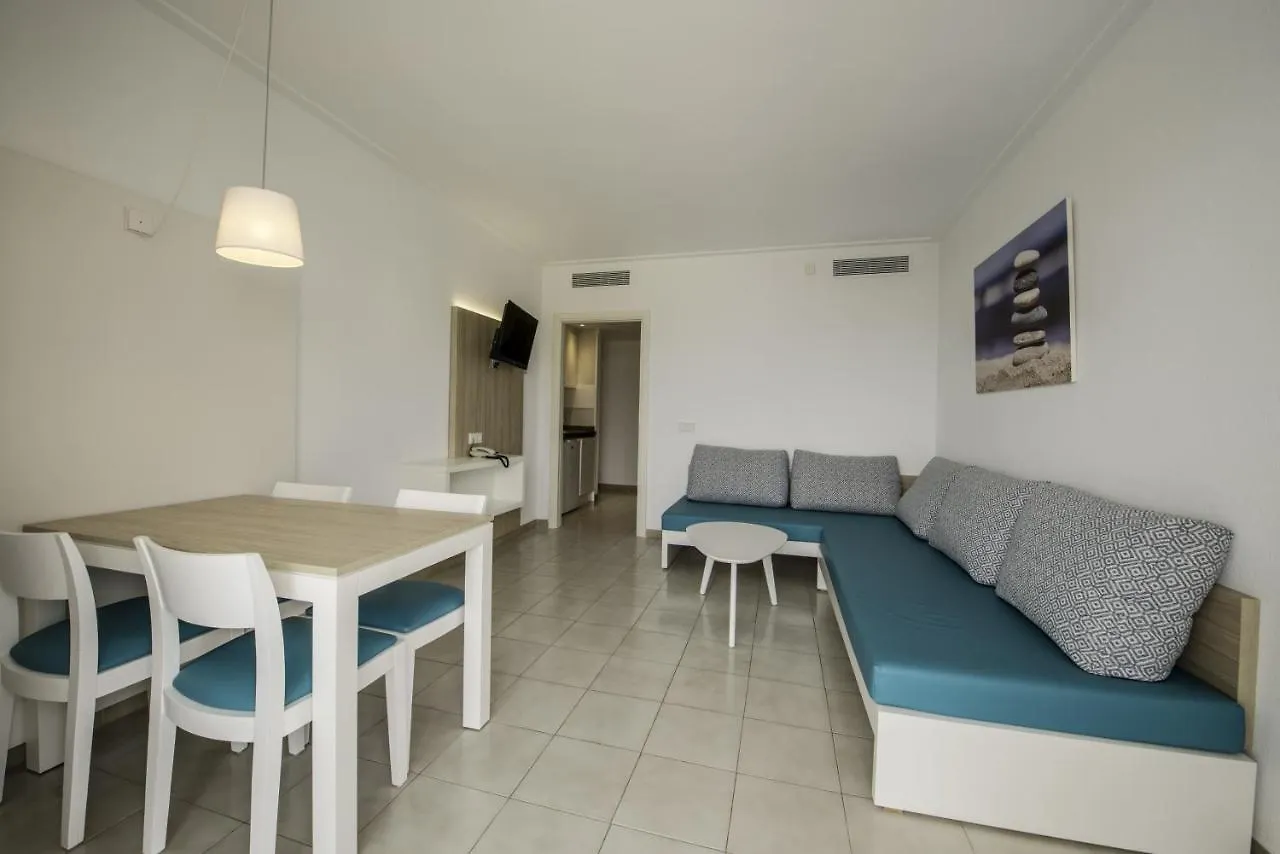 Apartahotel Apartamentos La Santa Maria Cala Millor